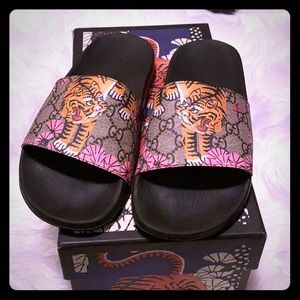 Pre-loved Gucci Slides